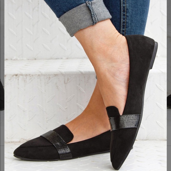 Matte Black Band-accent Foldable Ballet Flat - Picture 3 of 4